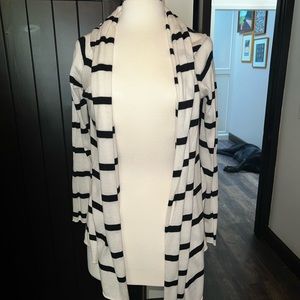 Splendid black and white stripped cardigan